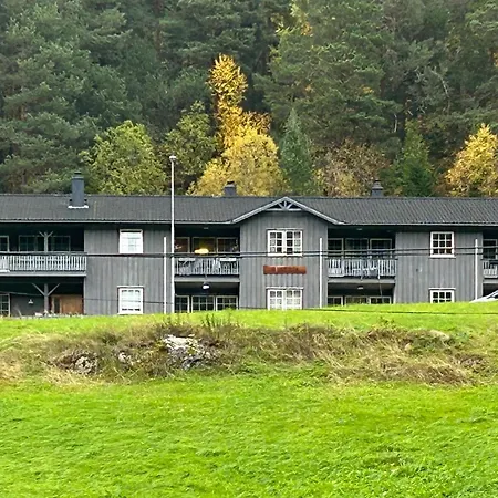 3 Bedroom Cozy In *