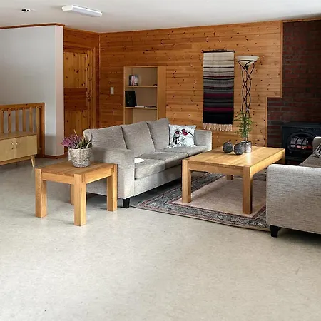 3 Bedroom Cozy In *