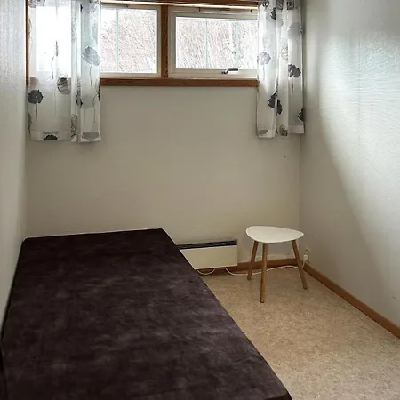 3 Bedroom Cozy In Apartment